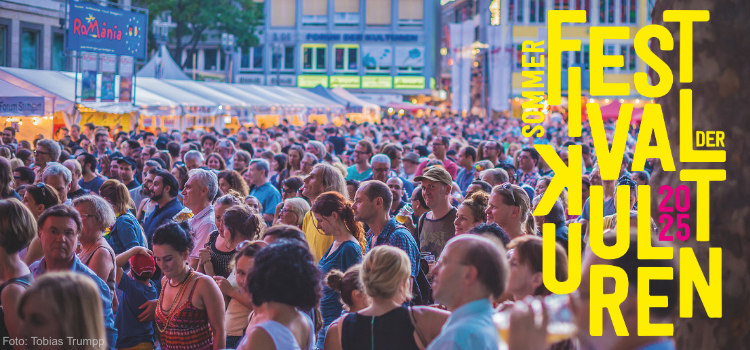 Silent Disco beim Festival der Kulturen 2025. Hintergrundfoto Copyright Tobias Trumpp